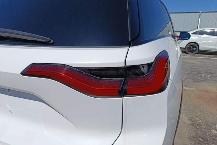 Used Nio ES8 2018 355 km Base Version 7-Seater Edition
