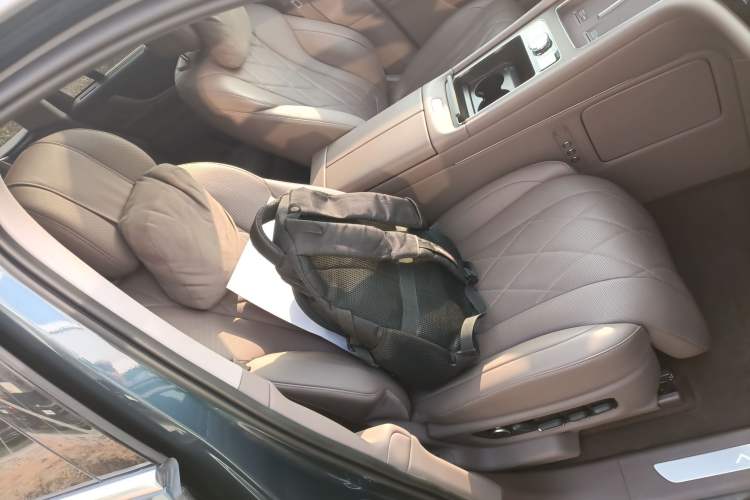 Used Hima AITO M9 2024 Range-Extended Ultra Version 52 kWh 5-Seater Model