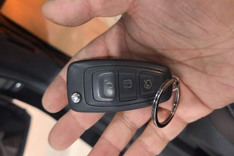 Used Ford Kuga 2019 EcoBoost 180 Two-Wheel-Drive Platinum Edition China VI Standard
