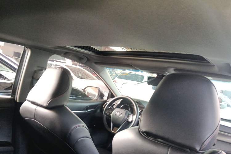 Used Toyota Camry 2018 2.0S FENGSHANG Edition