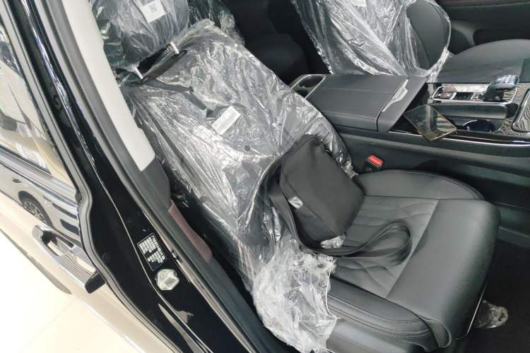 Used GAC Trumpchi M8 2024 Master Series 400T Prestige Edition
