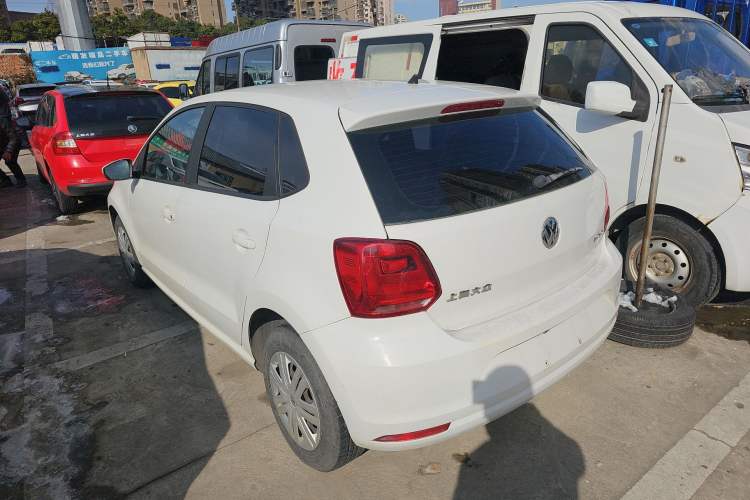 Used Volkswagen Polo 2014 1.4L Manual Fashion Edition