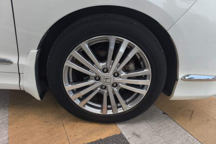 Used Honda Elysion 2016 2.4L Supreme Edition
