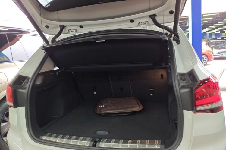 Used BMW X1 2022 xDrive25Li Luxury Model
