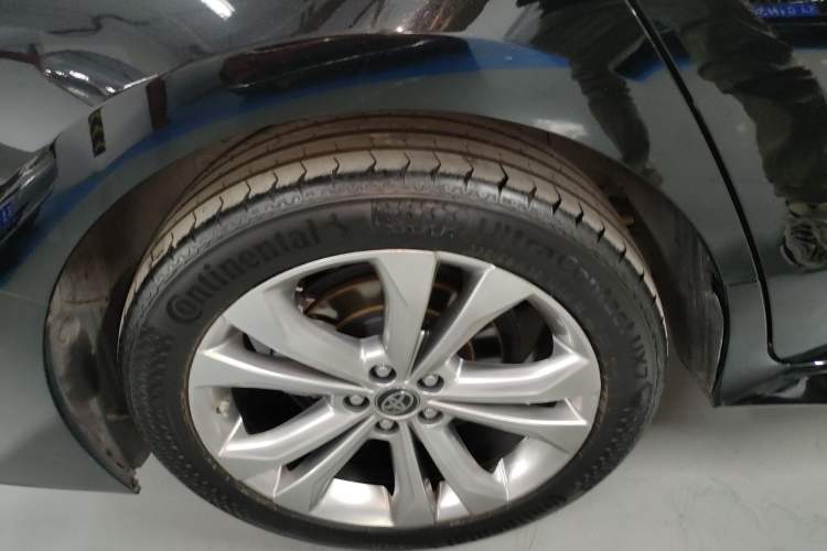 Used Toyota Sienna 2023 2.5L Hybrid Deluxe Edition
