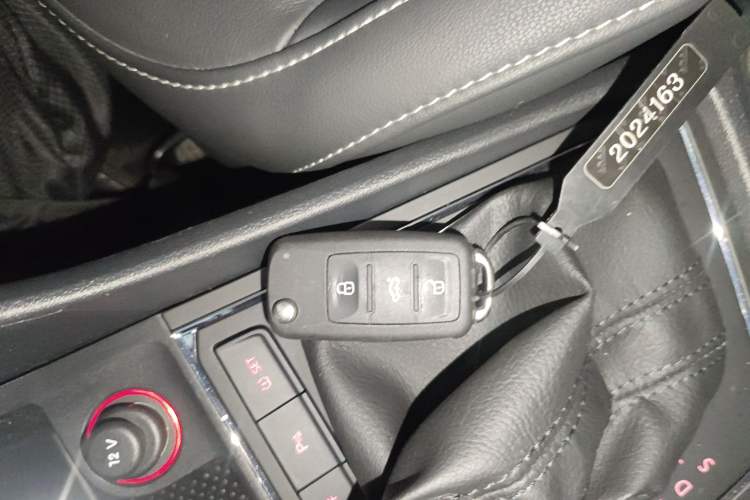 Used Volkswagen Lavida 2017 230TSI DSG Comfort Edition
