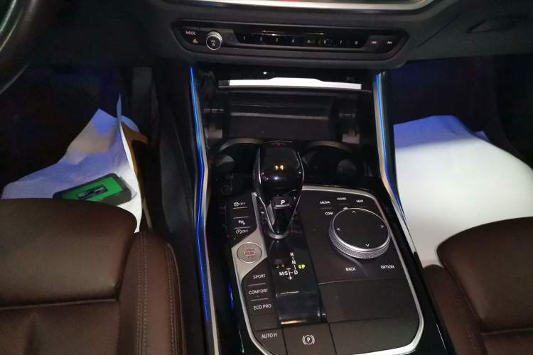 TDK.VehicleDetails.img