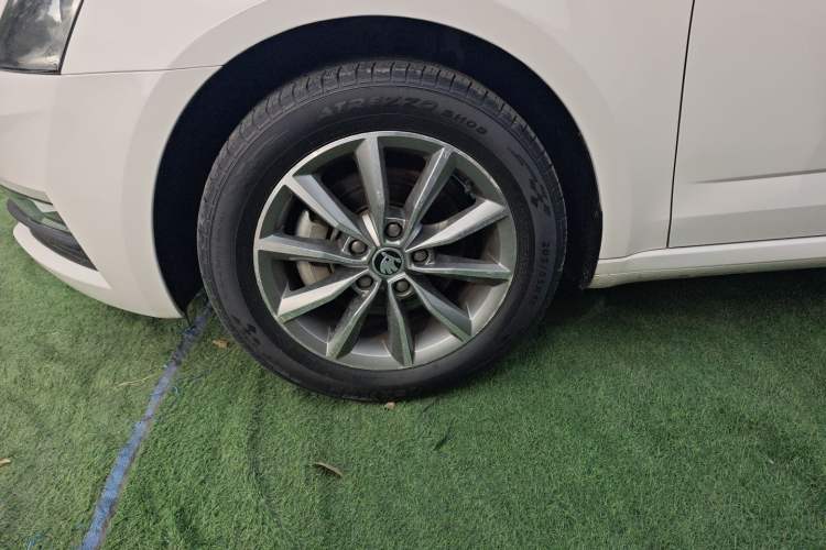 Used Skoda Octavia 2020 1.5L Automatic SmartDrive Comfort Edition
