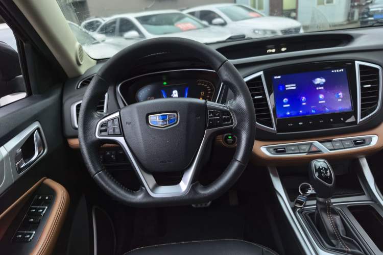 Used Geely Auto Vision X6 2018 1.4T CVT 4G Connected Flagship Edition
