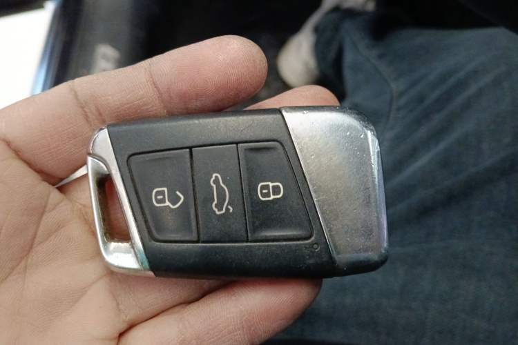 Used Volkswagen Magotan 2018 330TSI DSG Advanced Model
