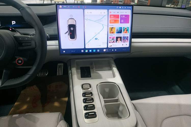 Used  SU7 2024 Four-Wheel Drive Ultra-Long Range Advanced Intelligent Driving Max Edition
