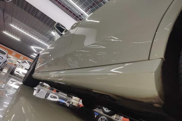 Used Mercedes-Benz E-Class 2015 E 260 L Sport Edition
