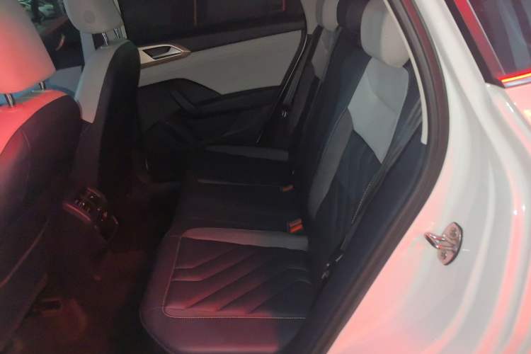 Used Volkswagen Tharu 2023 300TSI Two-Wheel-Drive Full Moon Edition
