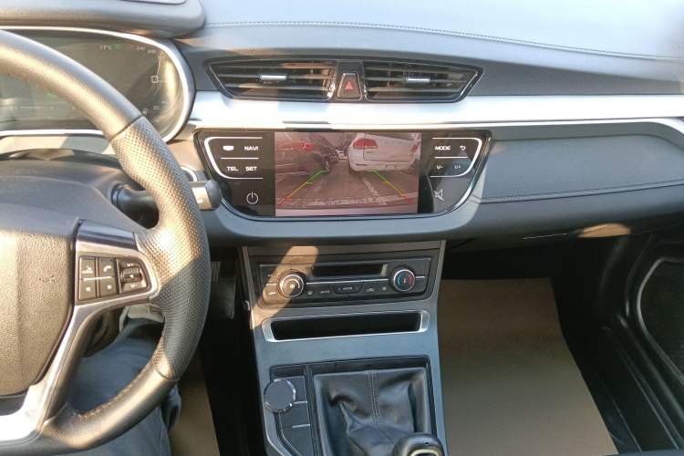 Used Geely Auto Emgrand 2018 1.5L Manual Upward Connect Edition
