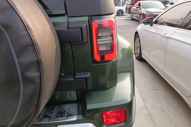 Used Beijing Auto BJ40 2020 2.0T Automatic Four-Wheel Drive Tribute Edition 2020 Supreme Version
