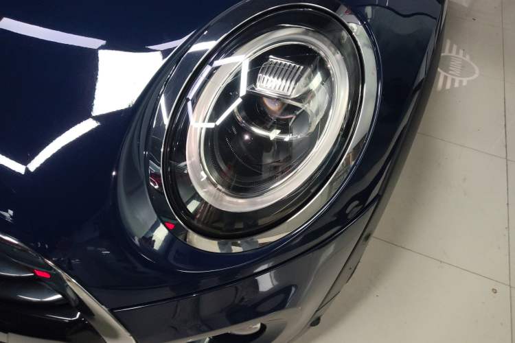 Used  MINI 2018 1.5T COOPER Artist
