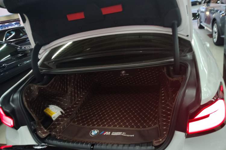 Used BMW 5 Series 2022 Second Facelift 530Li Luxury Edition Premium Package