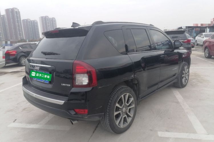 Used  Compass (Import) 2014 Revised Version 2.0L Two-Wheel Drive Elite Edition
