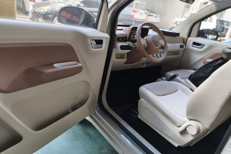 Used Wuling Hongguang MINIEV 2024 3rd Generation 215km Youth Edition
