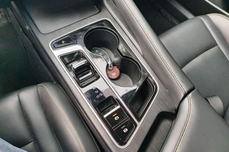 Used Bestune B70 2025 Dragon Edition 1.5T Enjoyment Model