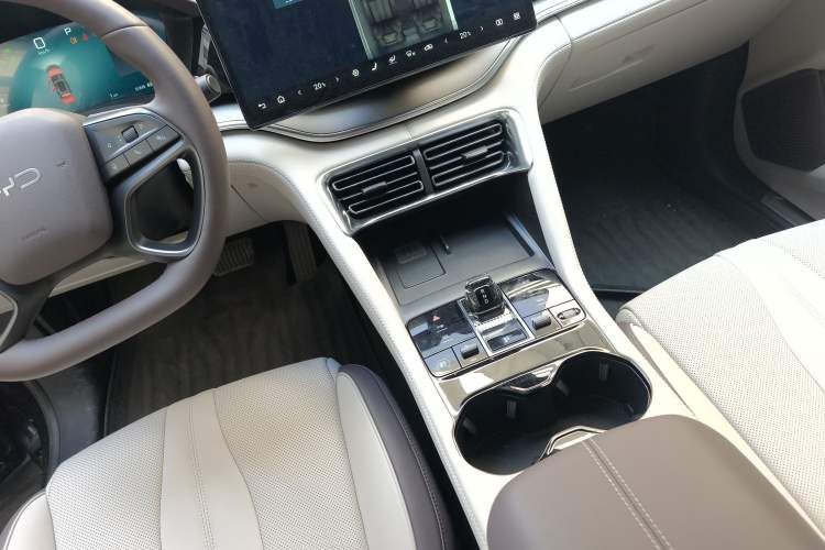 Used BYD Song PLUS New Energy 2025 DM-i Intelligent Driving 160KM Flagship Model