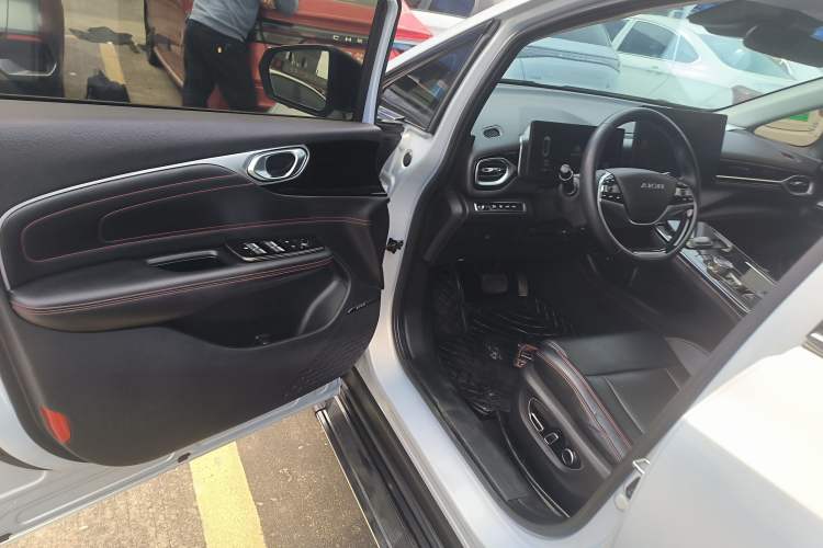 Used AION V 2021 Plus 70 Smart Edition Lithium Iron Phosphate
