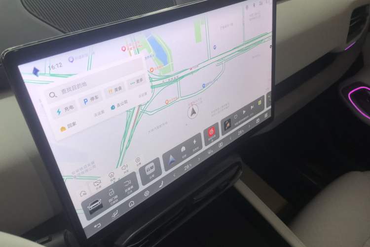 Used  Titanium 3 2025 501KM All-Wheel Drive Intelligent Driving Ultra Version
