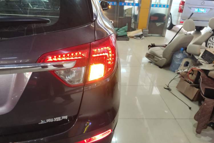 Used Buick Envision 2015 20T Two-Wheel-Drive Elite Model
