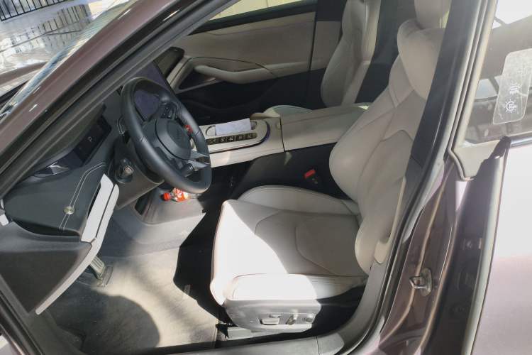 Used  SU7 2024 Four-Wheel Drive Ultra-Long Range Advanced Intelligent Driving Max Edition