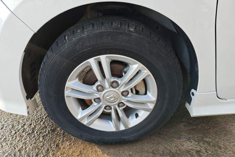 Used SAIC MAXUS G10 2016 2.0T Automatic Luxury Edition
