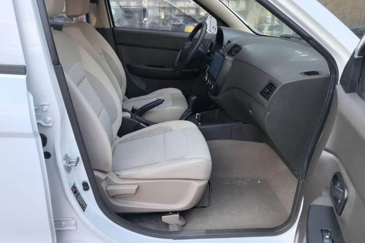 Used Wuling Hongguang 2015 1.5L S Basic Version China V Standard
