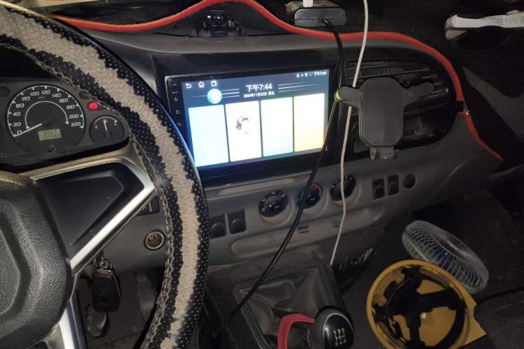 Used JMC Transit 2017 2.8T Commercial Version Short Wheelbase Mid-Roof 6/7/8-Seater JX493
