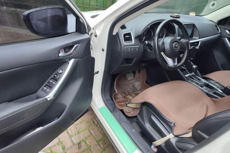 Used Mazda CX-5 2015 2.0L Automatic Two-Wheel Drive Urban Version