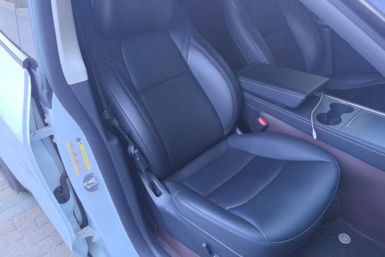 Used Tesla Model Y 2024 Rear-Wheel-Drive Version
