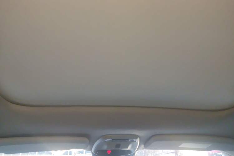 Used Volvo V40 2016 T4 Smart Luxury Edition
