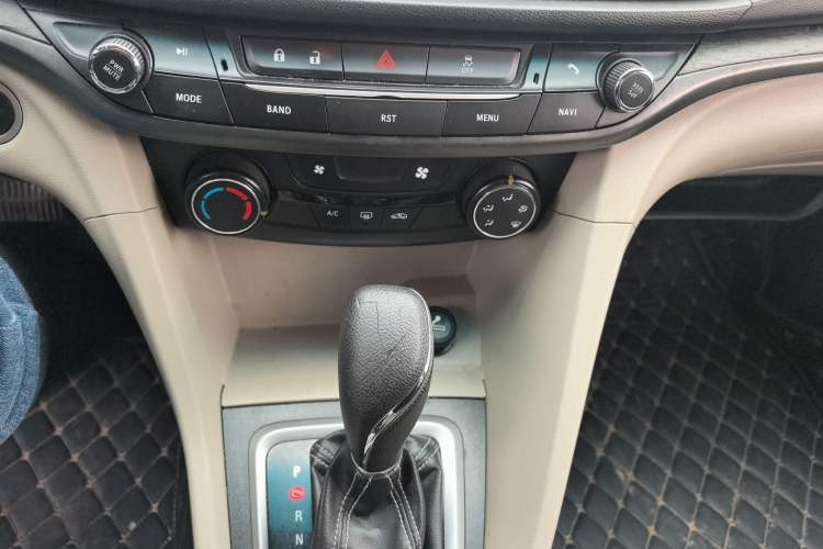 Used Buick GT 2017 15N Automatic Elite Version
