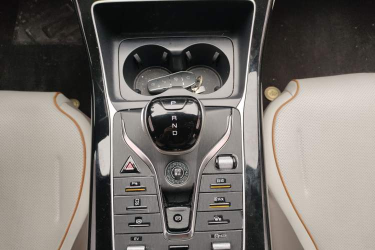 Used BYD Qin PLUS 2023 Champion Edition DM-i 120KM Leading Model
