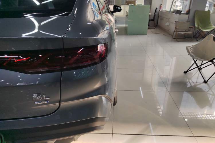 Used BYD Qin L 2025 DM-i Smart Drive 120KM Superior Model
