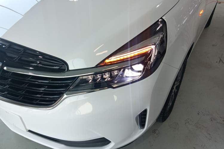 Used Buick GL8 2022 Land Cruiser Executive Class 652T Comfort Model
