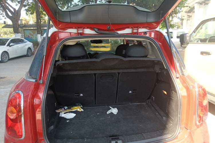 Used  Countryman 2014 1.6L COOPER Fun
