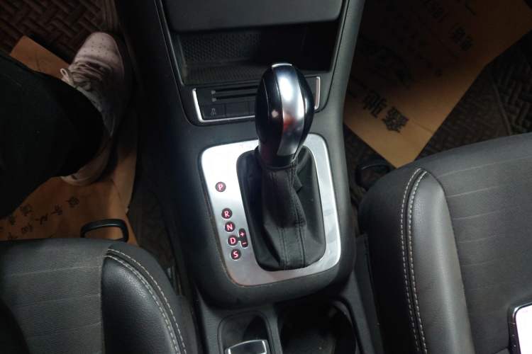 Used Volkswagen Tiguan 2017 300TSI Automatic Two-Wheel Drive Silk Road Luxury Edition
