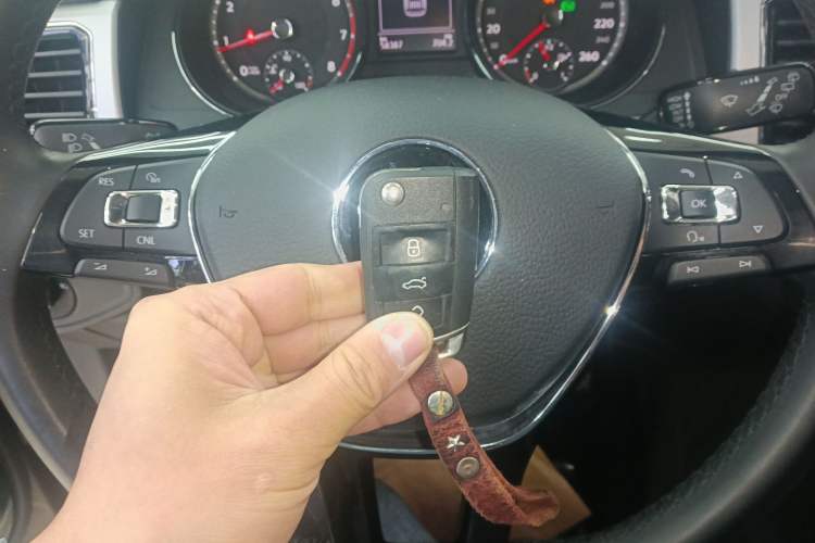 Used Volkswagen Teramont 2017 330TSI Two-Wheel-Drive Comfort Edition
