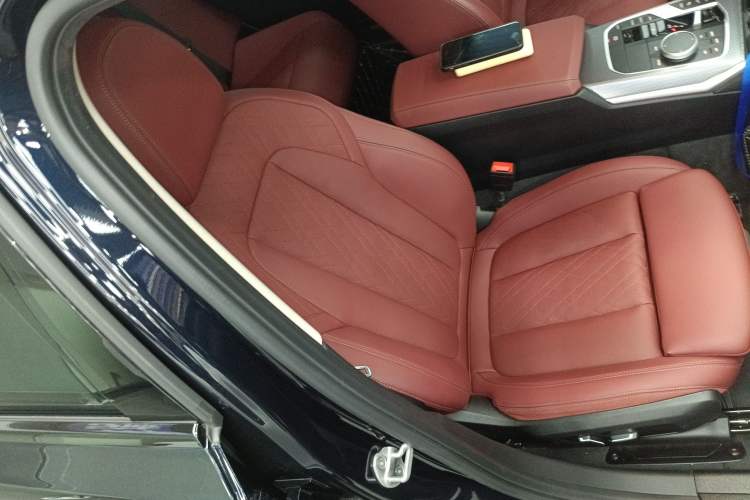 Used BMW 3 Series 2025 330Li M Sport Shadowline Package