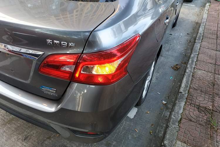 Used Nissan Sylphy 2019 1.6XV CVT Smart Connect Luxury Edition China VI Standard
