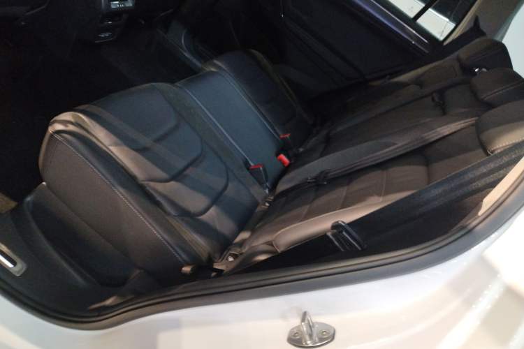 Used Volkswagen Tiguan L 2021 330TSI Automatic Two-Wheel Drive R-Line Enhanced Edition