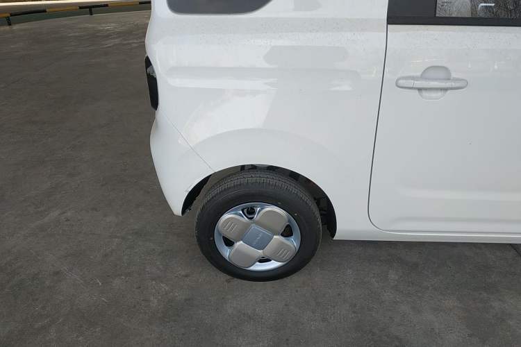 Used Geely Galaxy Panda 2024 Panda Mini 200km Endurance Bear