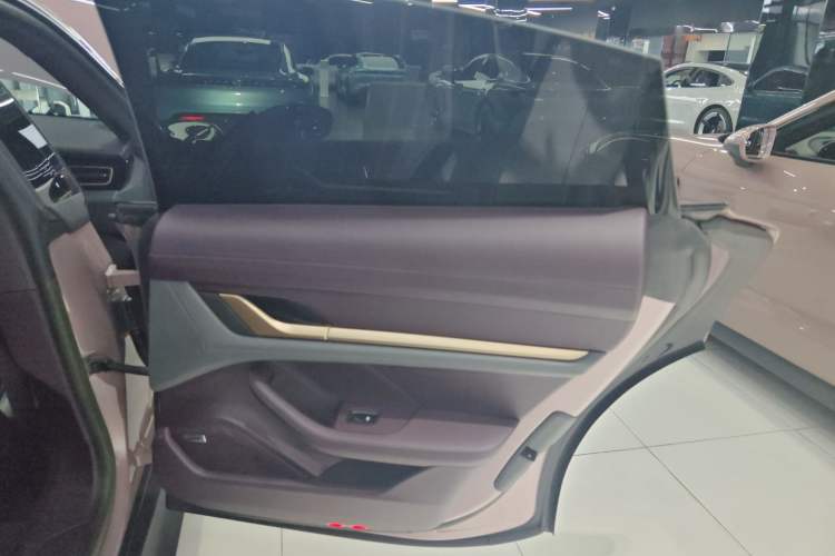 Used Porsche Taycan 2022-Year Updated Taycan
