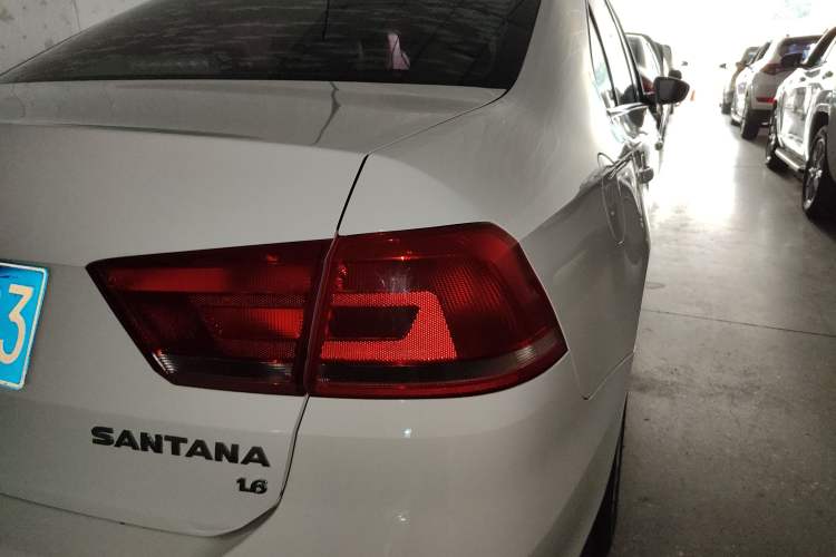 Used Volkswagen Santana 2015 1.6L Automatic Comfort Edition
