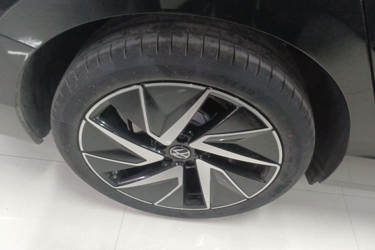 Used Volkswagen Magotan 2024 380TSI DSG Prestige Edition DaMai Package
