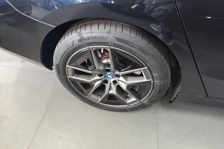 Used BMW i5 2024 eDrive 35L Luxury Package
